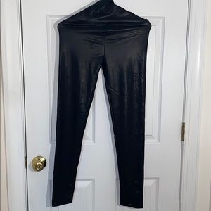 FASHION NOVA: Faux Leather Leggings